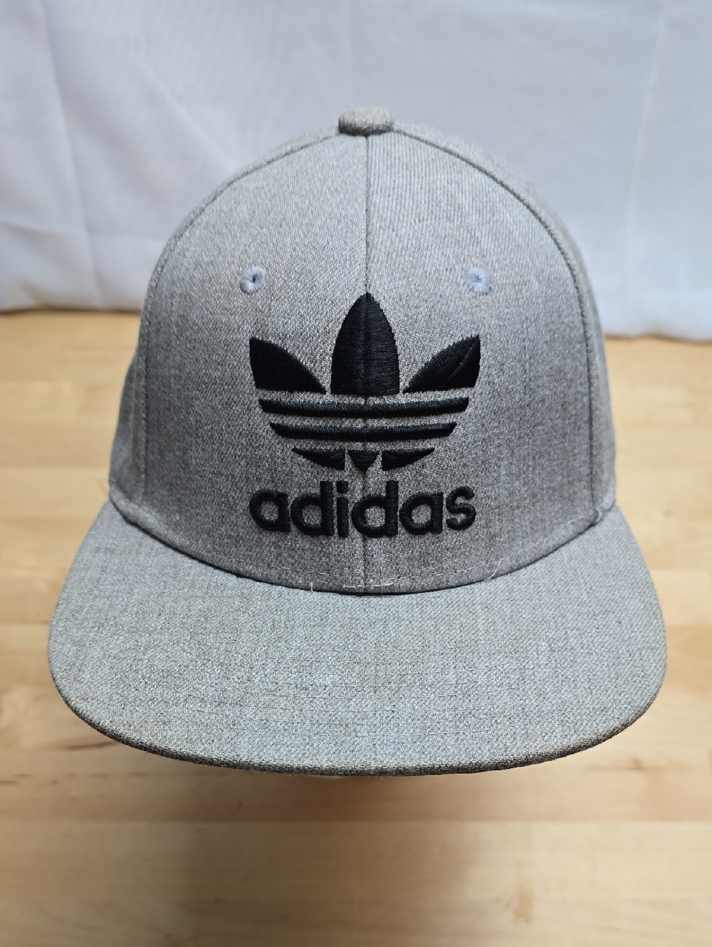adidas Heather Gray Trefoil Snapback Hat with Black Logo Cotton/Wool Blend OSFA